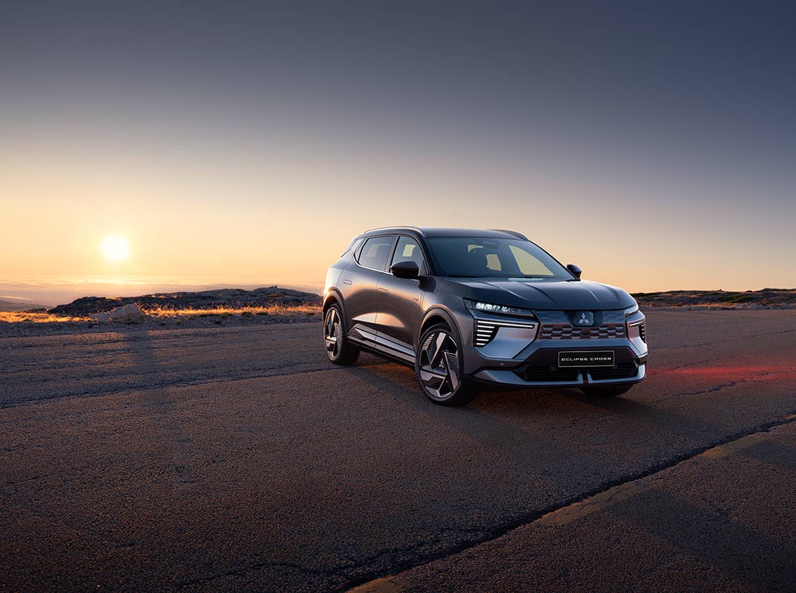 Foto: Eclipse Cross i sol nedgang