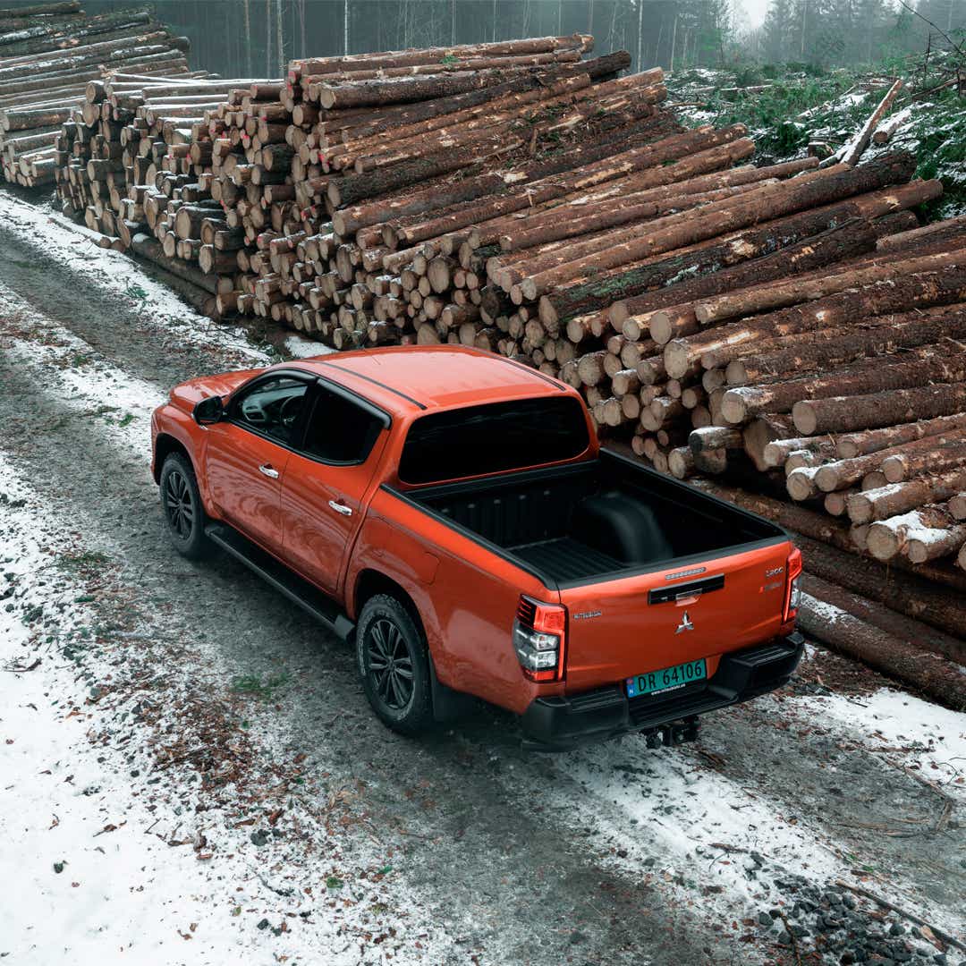 Foto: L200 X Edition i skogen