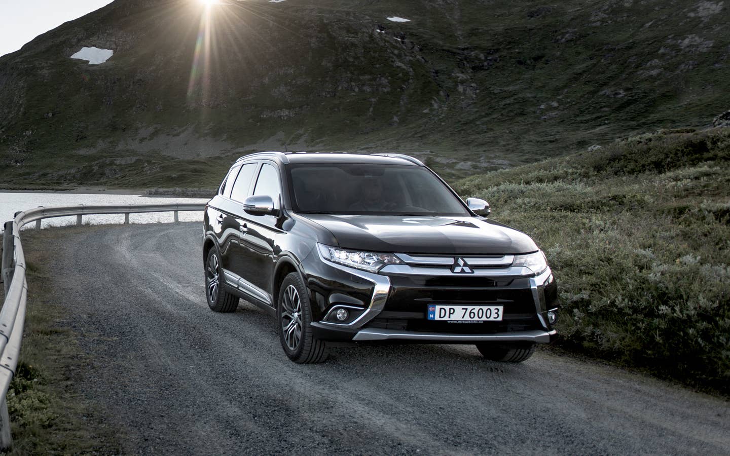 Film: Outlander romslig og fleksibel SUV